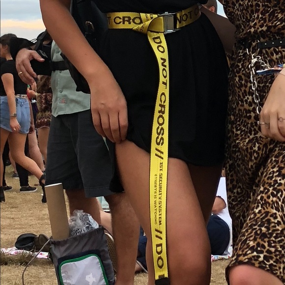 [fashion nova] • [industrial belt] - Picture 4 of 5